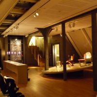 Ausstellung_sitzen_og(2)